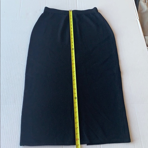 ST. JOHN BASICS | Black Santana Knit Maxi Skirt 6 - Picture 3 of 9